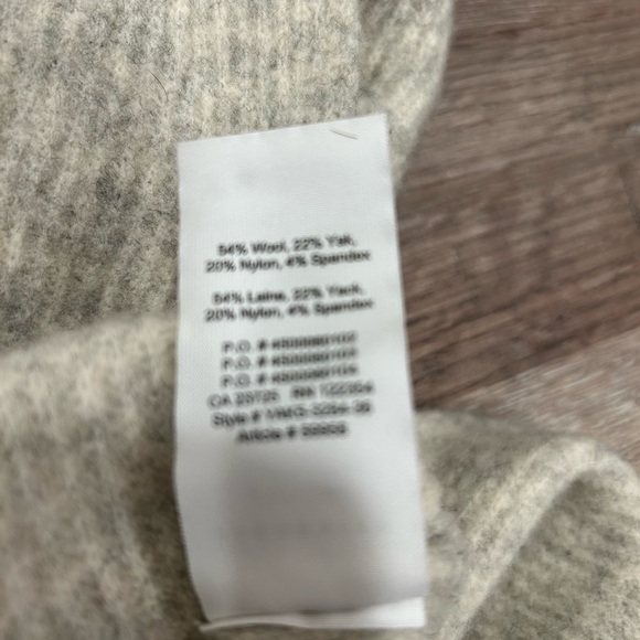 Community Wool Sweater - Picture 4 of 4